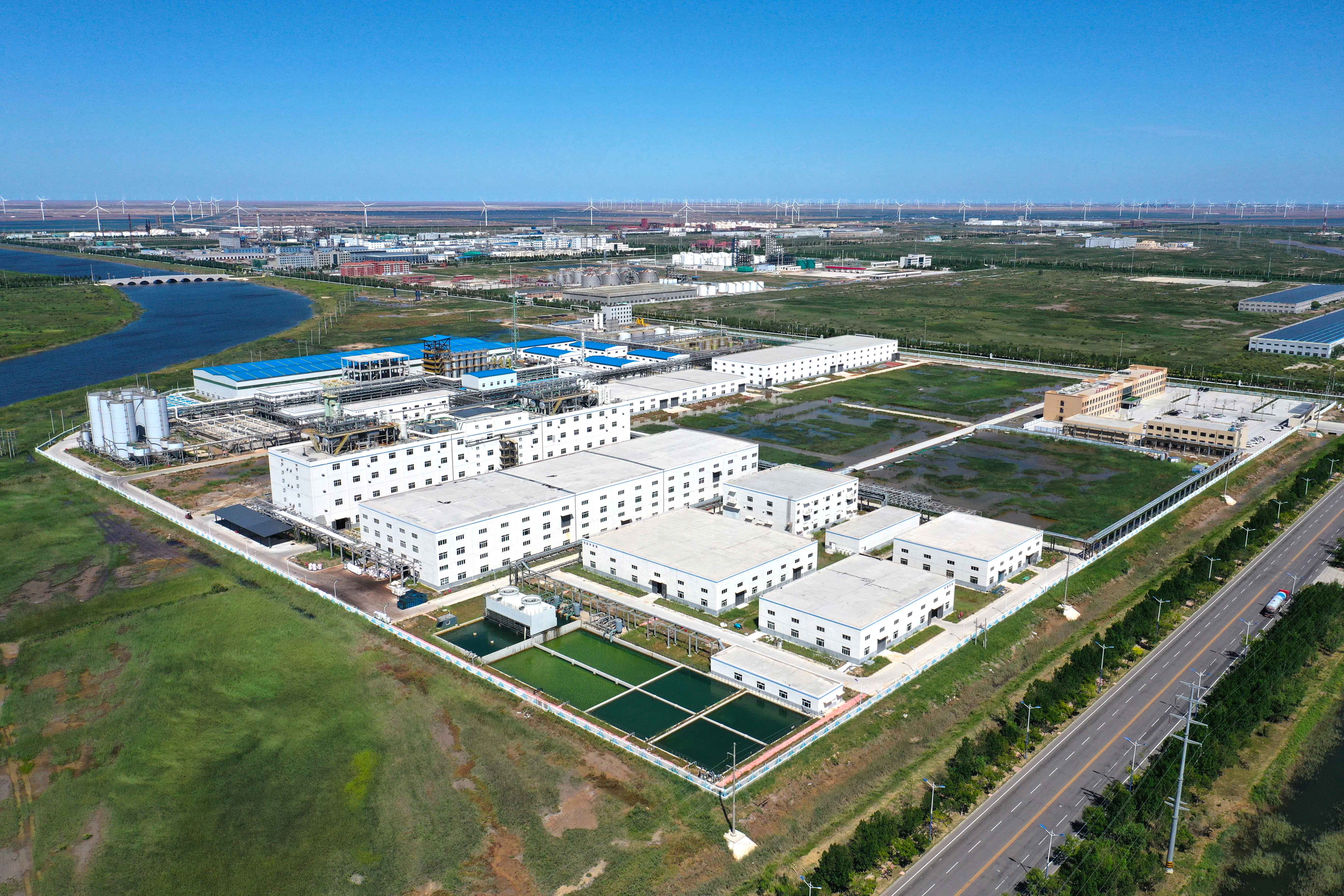 1731565281327065656.jpg 西南方位航拍全景(1).jpg